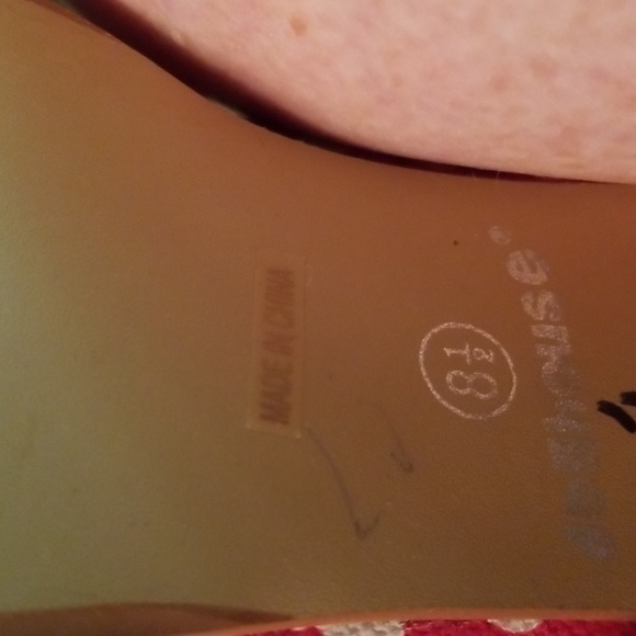 Dollhouse women's high heels. - Picture 4 of 5